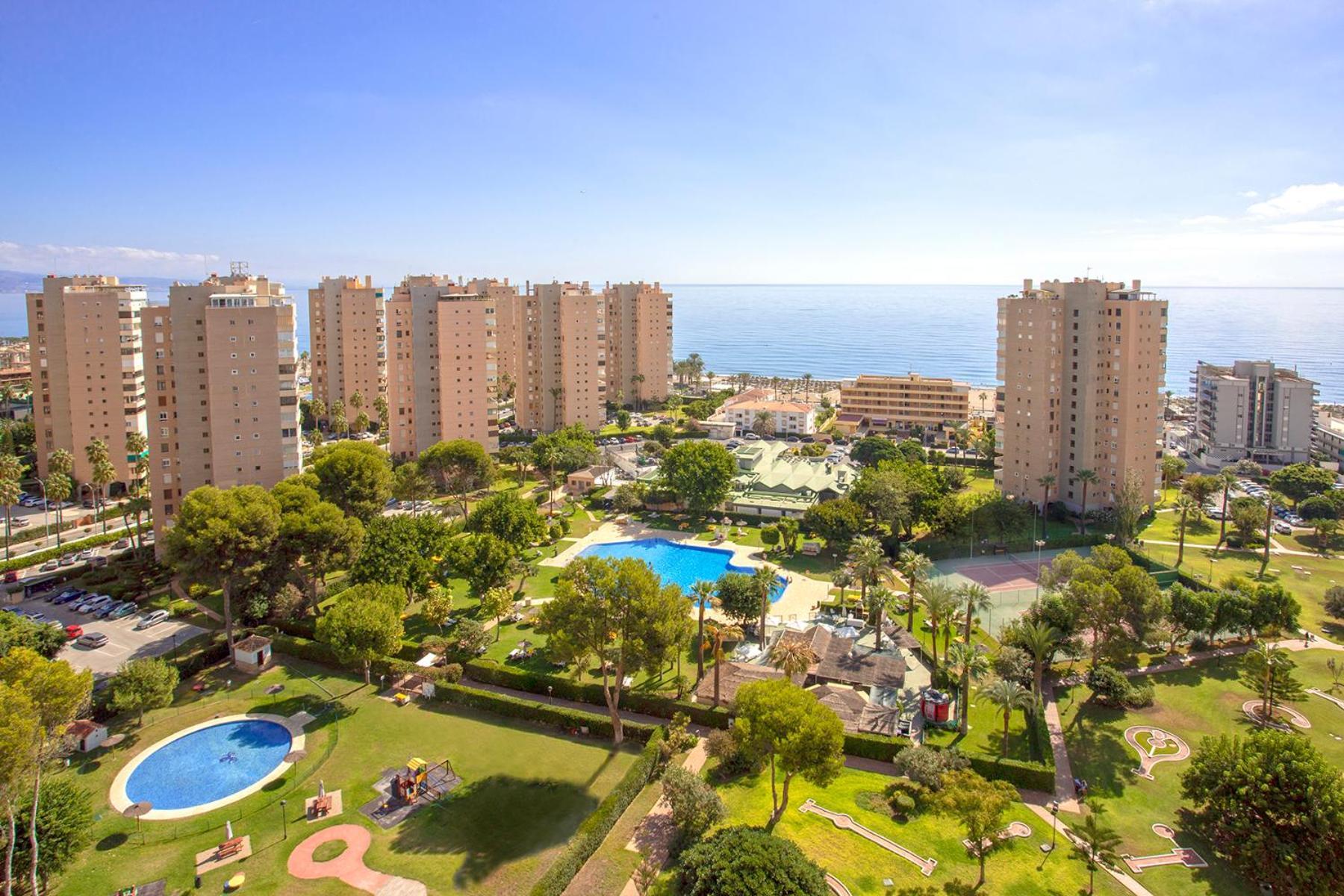 Playamar Flat In The With Pool, Tennis And Paddle Court, Gardens Appartement *